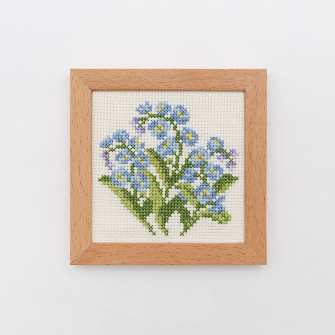 COSMO Forget-Me-Not Cross Stitch Kit | Small Flower Frame | Crafties Fair