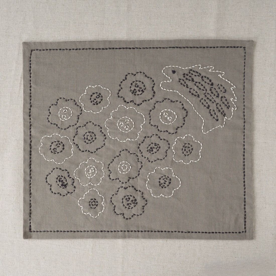 HIRVI Sashiko Embroidery Kit – Siili Hedgehog Kitchen Cloth