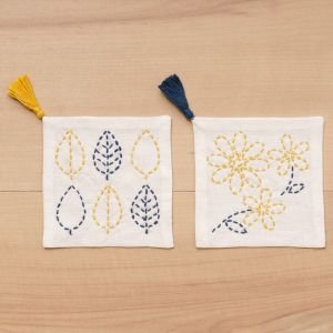 Sashiko Embroidery Coaster Kit Leaves & Flowers – Easy 2-Piece Set
