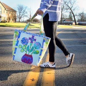 Morris Tote Bag Sewing Pattern by Sue Spargo | Quilted Tote