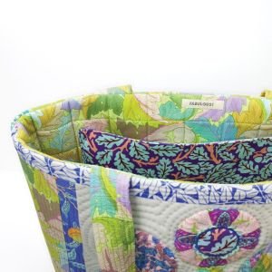 Morris Tote Bag Sewing Pattern by Sue Spargo | Quilted Tote
