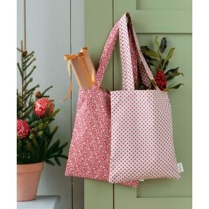 Plaid Burgundy 160086 – Creating Memories Winter Reds & Greens | Tilda Fabric