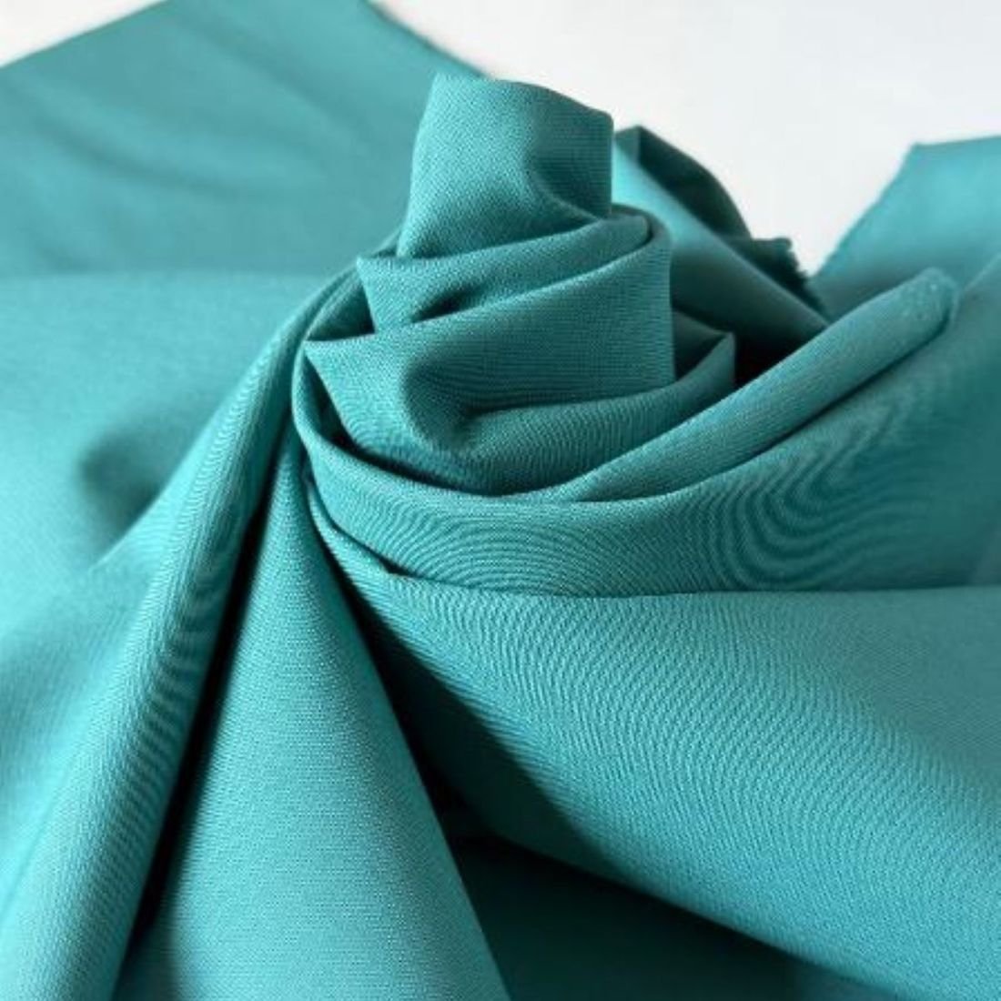 Tilda Solid Basics – 120042 Aqua | Premium Quilting Cotton