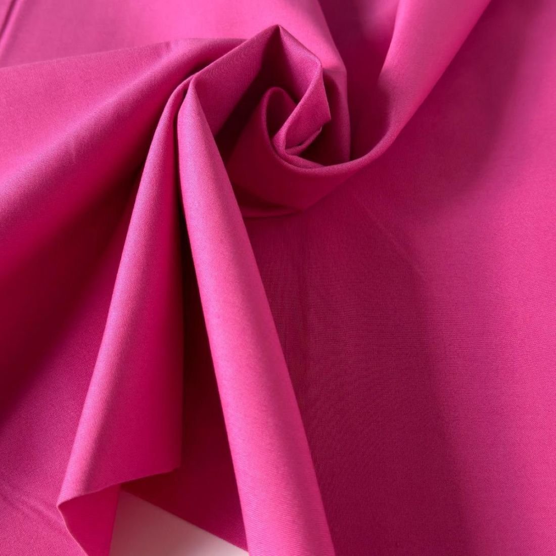 Tilda Solid Basics – Cerise 120015 | 100% Cotton Quilting Fabric